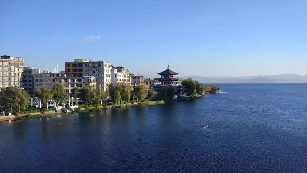 实时监控、所有自动化测试，，，，科学治湖又有了新手段，，，，科技感满满！
